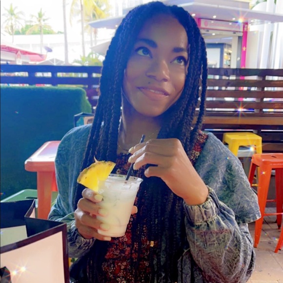 Meet your Posher, Seita - Picture 2 of 3